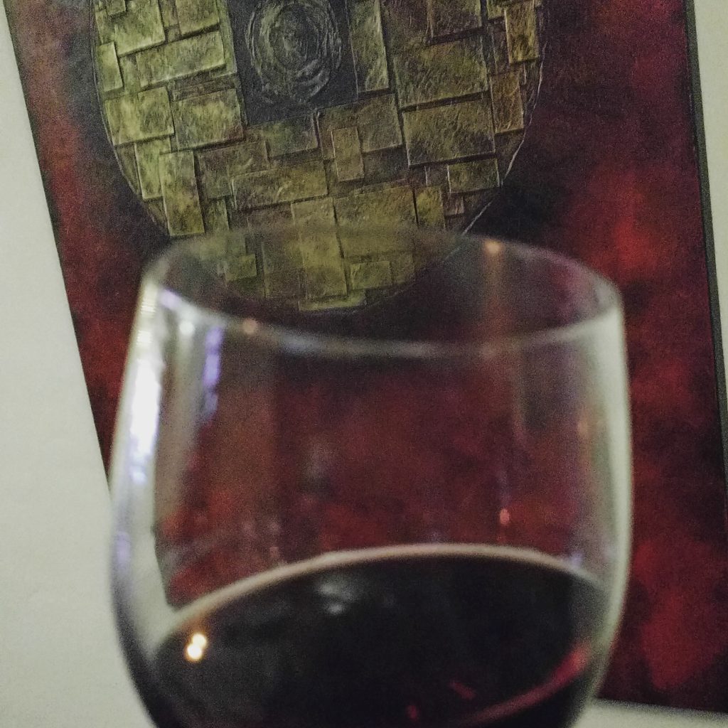 Rotwein und Kunst.